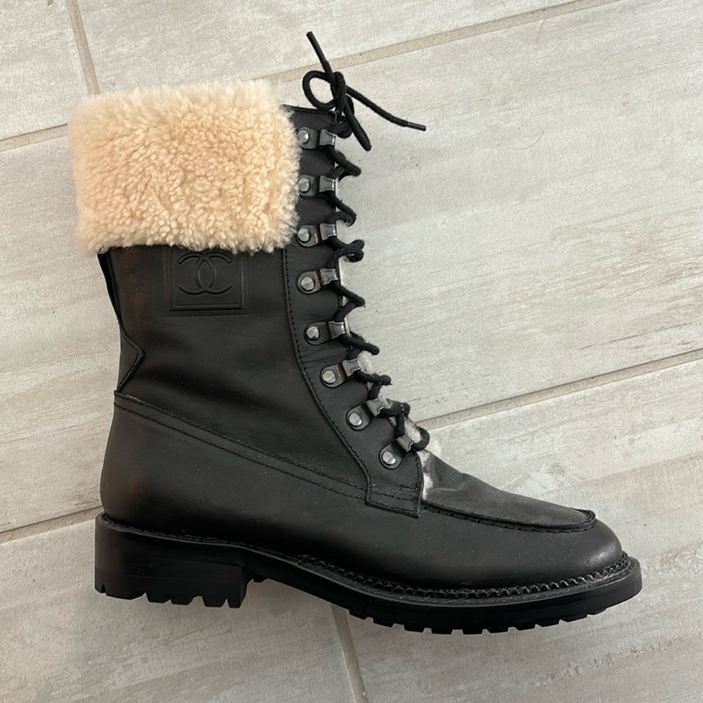 Black boots for fall/winter
